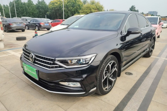 大众 迈腾 2023款 200万辆纪念版 330TSI DSG领先型