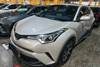 丰田C-HR 2018款 2.0L 领先天窗版 国VI
