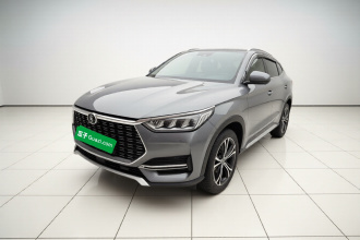 比亚迪 宋PLUS 2020款 1.5T 自动旗舰型