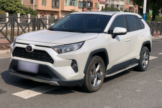 丰田 RAV4荣放 2022款 2.0L CVT两驱风尚版