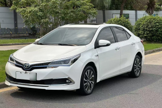 丰田 卡罗拉双擎E+ 2019款 1.8L E-CVT领先版
