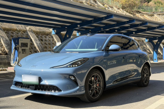 智己汽车 智己LS6 2025款 超强性能灵蜥智享版