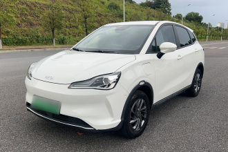 哪吒汽车 哪吒V 2022款 潮 300 Lite 三元锂