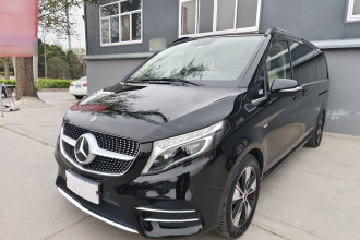 奔驰V级 2020款 V 260 L 长轴距豪华版