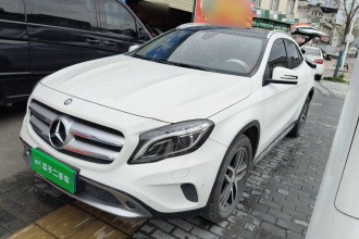 奔驰GLA 2016款 GLA 220 4MATIC 时尚型