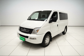 上汽大通MAXUS 新途V80 2023款 2.0T AMT经典傲运通短轴超低顶5/6座