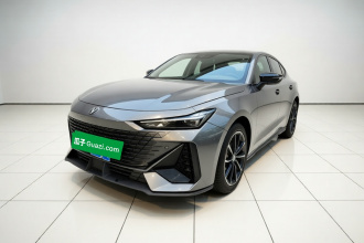 长安UNI-V 2022款 1.5T 尊贵型