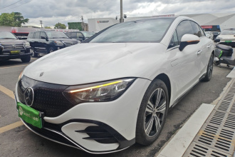 奔驰EQE 2022款 350 豪华版