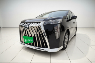 广汽传祺 传祺M8 2023款 宗师系列 双擎 御尊版