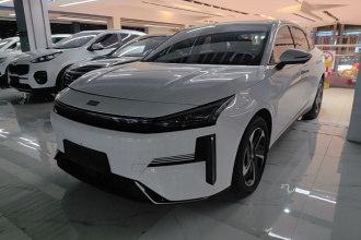 吉利银河 银河L6 2024款 125km PLUS 龙腾版