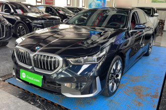 宝马5系 2024款 530Li 尊享型 豪华套装