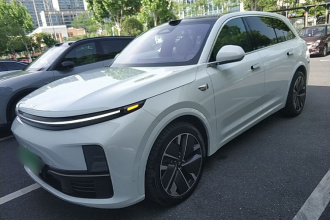 理想汽车 理想L7 2025款 Ultra 智能焕新版