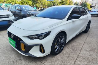 广汽传祺 影豹 2023款 270T DCT J16版