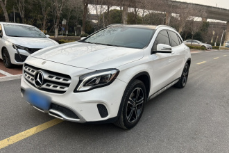 奔驰GLA 2018款 GLA 200 时尚型