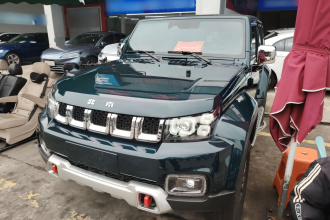 北京越野 北京BJ40 2023款 2.0T 自动四驱城市猎人版侠客型