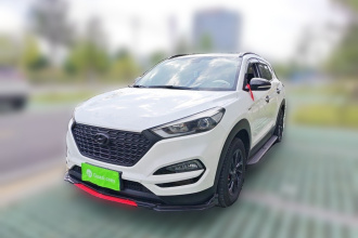 现代 途胜 2015款 1.6T 双离合两驱智能型