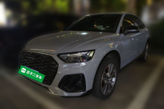 奥迪Q5L Sportback 2022款 改款 45 TFSI 豪华型