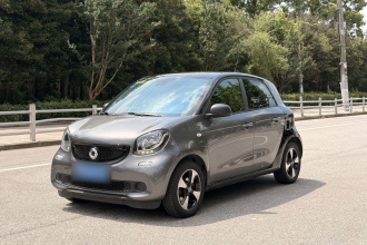 smart forfour 2018款 1.0L 52千瓦激情版