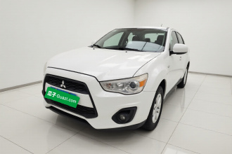三菱 劲炫ASX 2013款 2.0L CVT两驱精英版