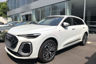 奥迪Q5L 2026款 2.0T 千万用户专享版