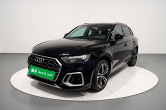 奥迪Q5L 2022款 改款 40T 豪华动感型