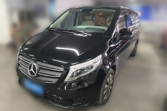 奔驰 威霆 2021款 2.0T 商务版 7座