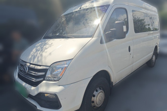 上汽大通MAXUS 新途V80 2023款 2.0T 手动经典傲运通长轴中顶6/7/8/9座