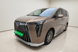广汽传祺 传祺M8 2023款 宗师系列 双擎 至尊版