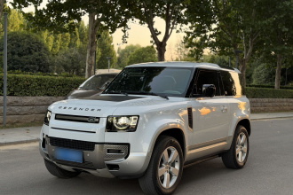 路虎卫士 2022款 90 2.0T P300 虎威雄心版