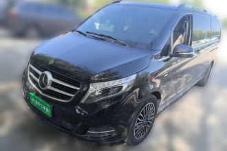 奔驰V级 2017款 V 260 L 尊贵加长版