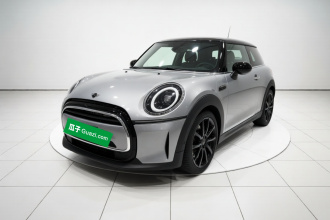 MINI 2022款 改款 1.5T COOPER 艺术家 五门版