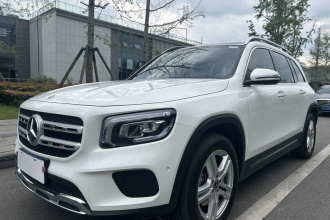 奔驰GLB 2023款 GLB 220 动感型