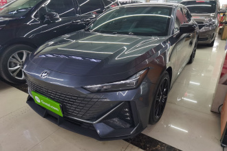 长安UNI-V 2022款 1.5T 尊贵型