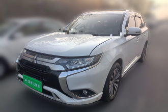 三菱 欧蓝德 2021款 2.0L 两驱畅享版 5座