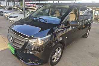 奔驰 威霆 2016款 2.0T 商务版