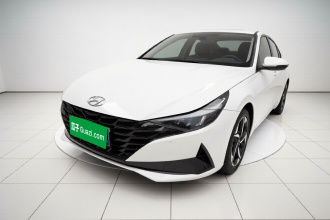 现代 伊兰特 2022款 1.5L CVT LUX尊贵版
