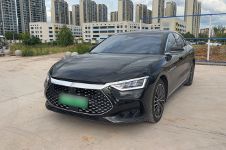比亚迪 汉 2023款 DM-i 冠军版 121KM 尊荣型