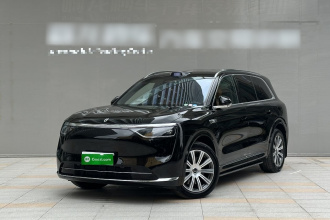 鸿蒙智行 问界M8 2025款 增程 Max+版 53.4kWh 6座版 (192线激光雷达）