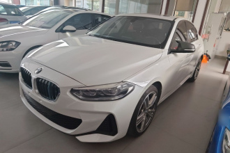 宝马1系 2019款 120i 领先型M运动套装