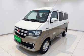 金杯 小海狮X30 2024款 1.5L 财富型客车 5/6/7座 前置空调