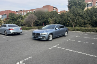 沃尔沃S90 2020款 T5 智逸豪华版