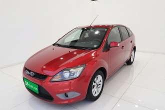 福特 福克斯 2013款 两厢经典 1.8L 自动基本型