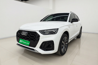 奥迪Q5L 2025款 45周年典藏版 40 TFSI 豪华动感型