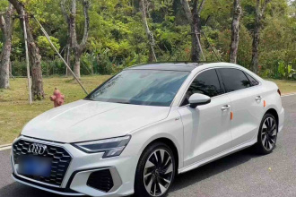 奥迪A3 2023款 改款 A3L Limousine 35 TFSI 时尚运动型