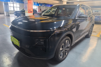 捷途山海L7 2024款 1.5T 120km  ULTRA 5座