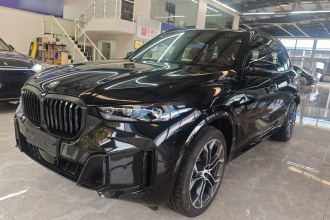 宝马X5 2026款 改款 xDrive 40Li M运动曜夜套装