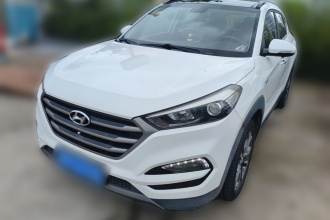 现代 途胜 2015款 1.6T 双离合两驱领先型