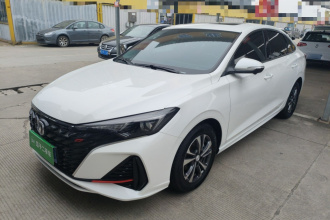 长安 逸动 2025款 PLUS 1.4T 双离合高能版