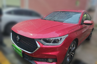 宝骏RC-6 2019款 1.5T CVT 24小时在线尊贵型