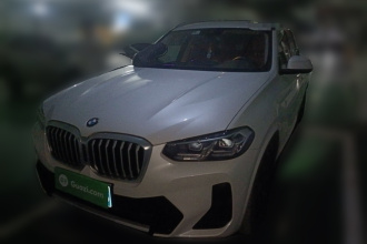 宝马X3 2022款 改款 xDrive25i M运动套装